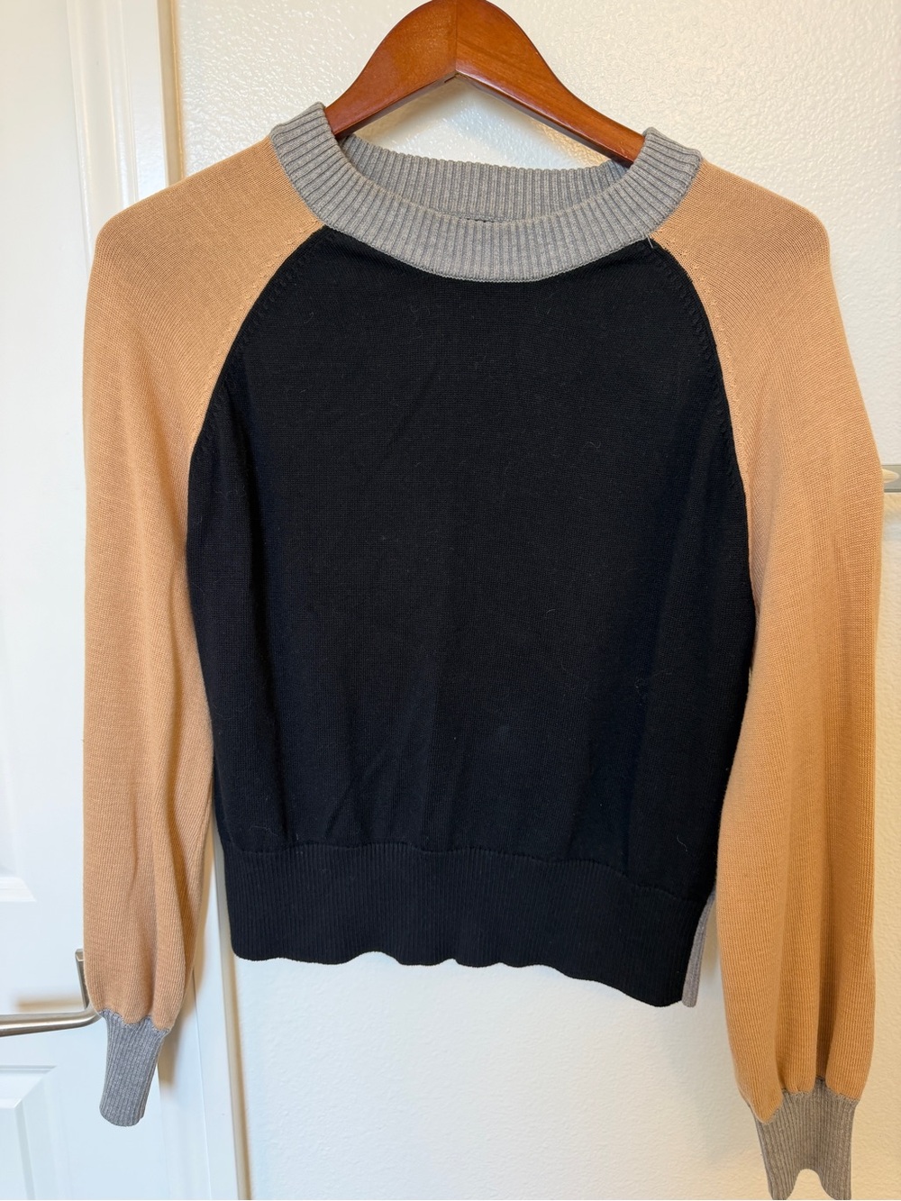 Colorblock Crewneck Sweater - Black, Camel & Gray